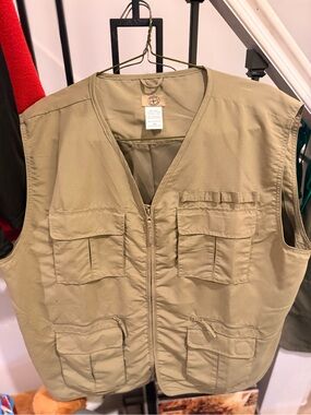 Men's Utility Vest - Khaki Lightweight Zip Front